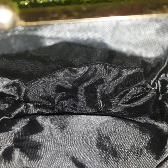 Gorgeous beaded scallop seashell night life bag - Picture 5 of 10